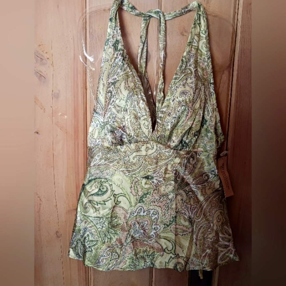 NEXT ERA COUTURE PAISLEY HALTER TOP SIZE MEDIUM. NWT